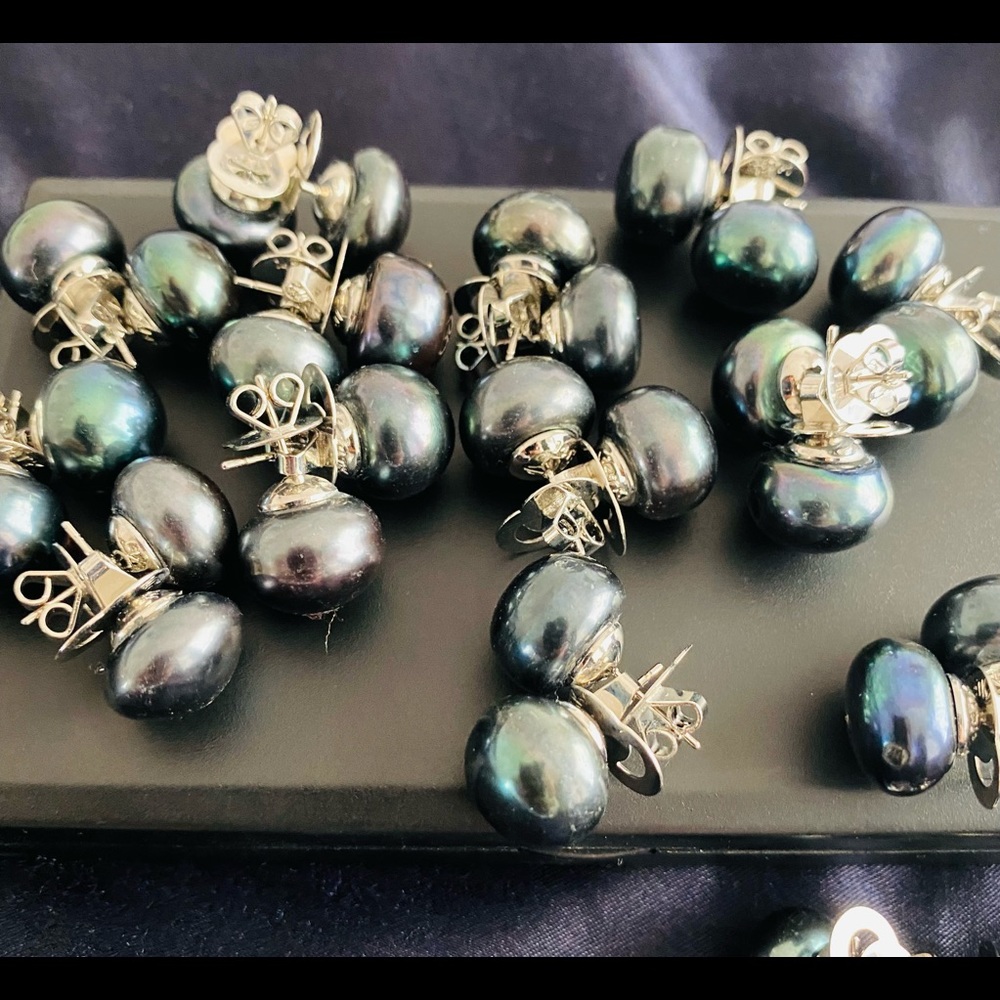 FreshWater Pearl Earrings